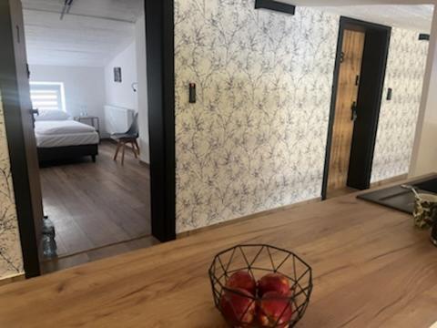 Happy 4 Aparthotel Krosno Eksteriør bilde